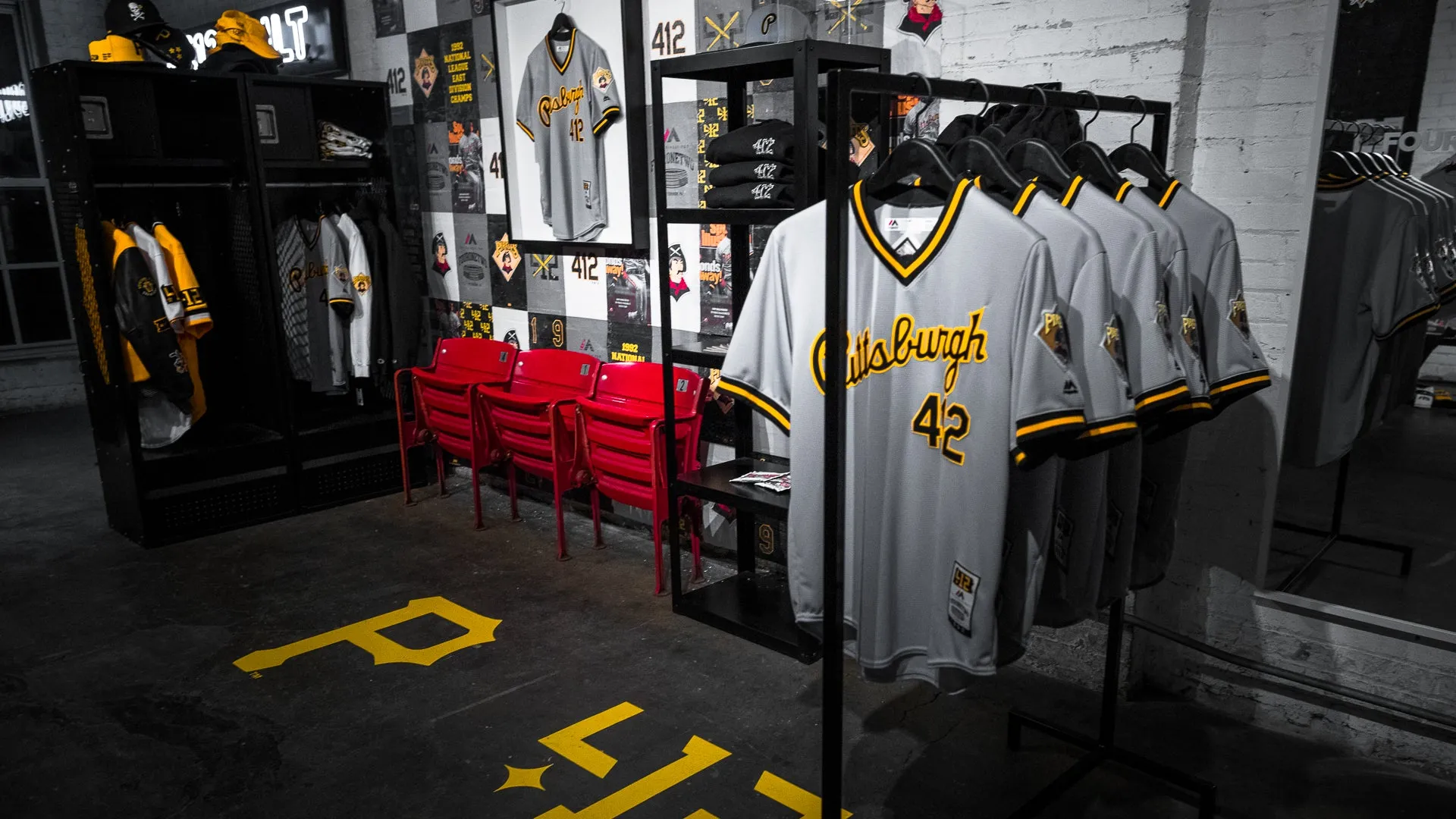 412® x Pittsburgh Pirates® "Pittsburgh Script" Jersey 2019