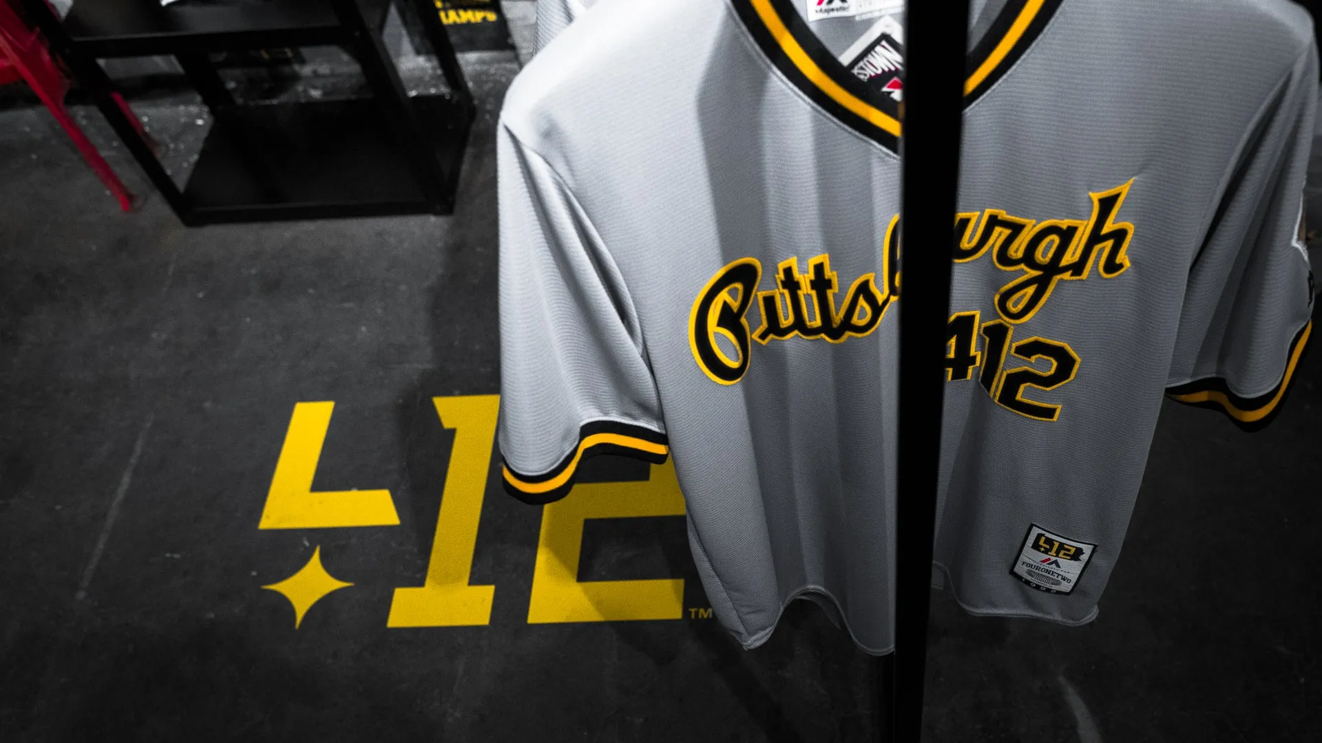 412® x Pittsburgh Pirates® "Pittsburgh Script" Jersey 2019