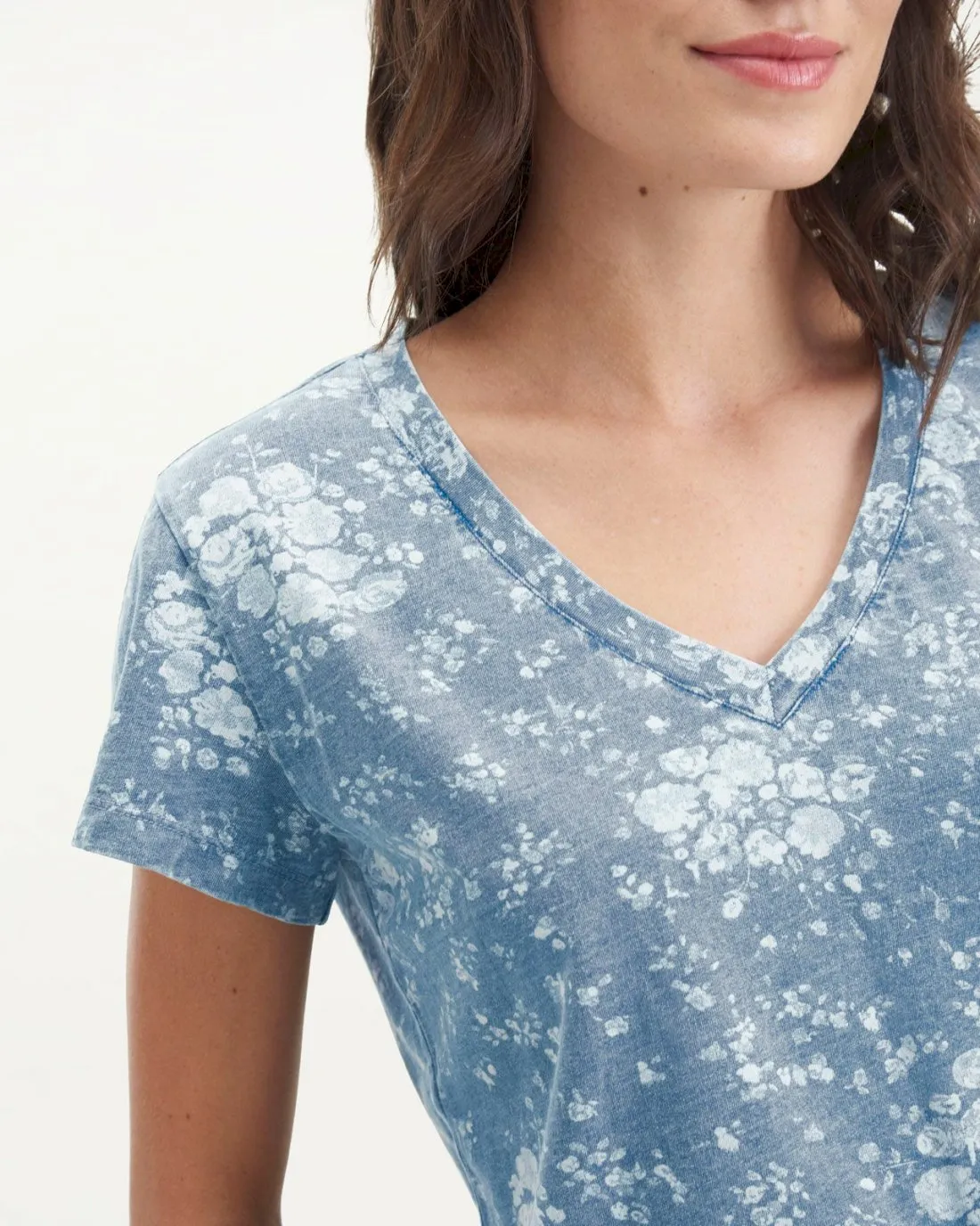 Botanical Floral V-Neck Short Sleeve Tee