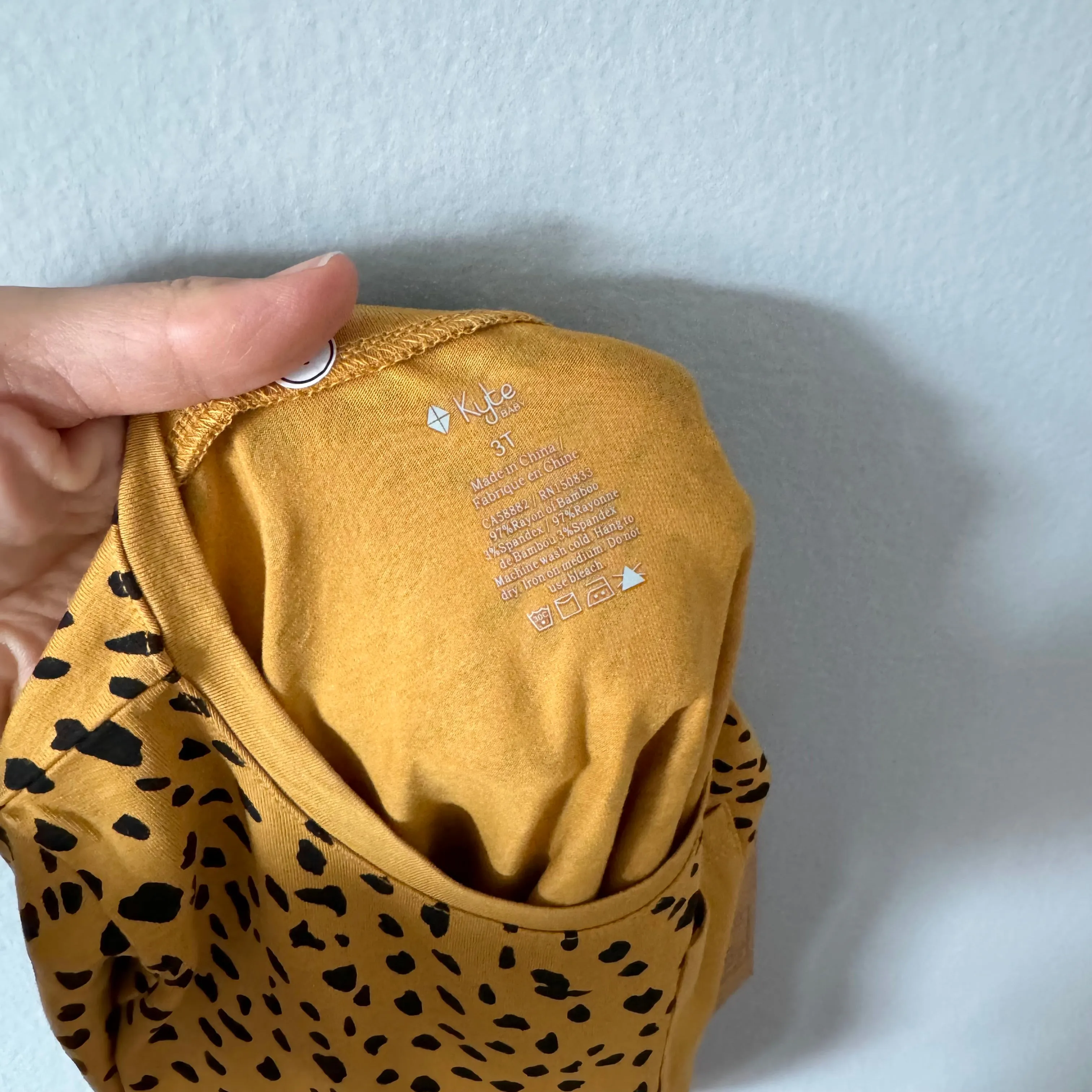 Kyte Baby / Long sleeve crew neck tee - Marigold Cheetah / 3T