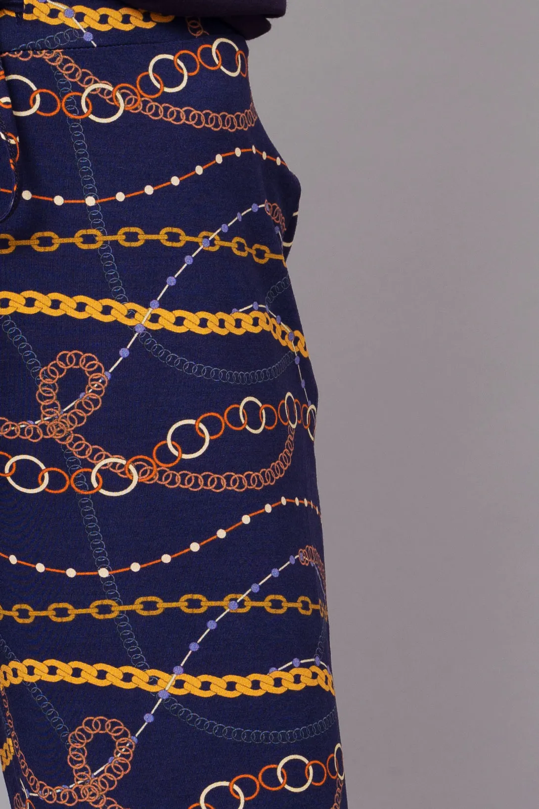 Linked Chains Capri Set