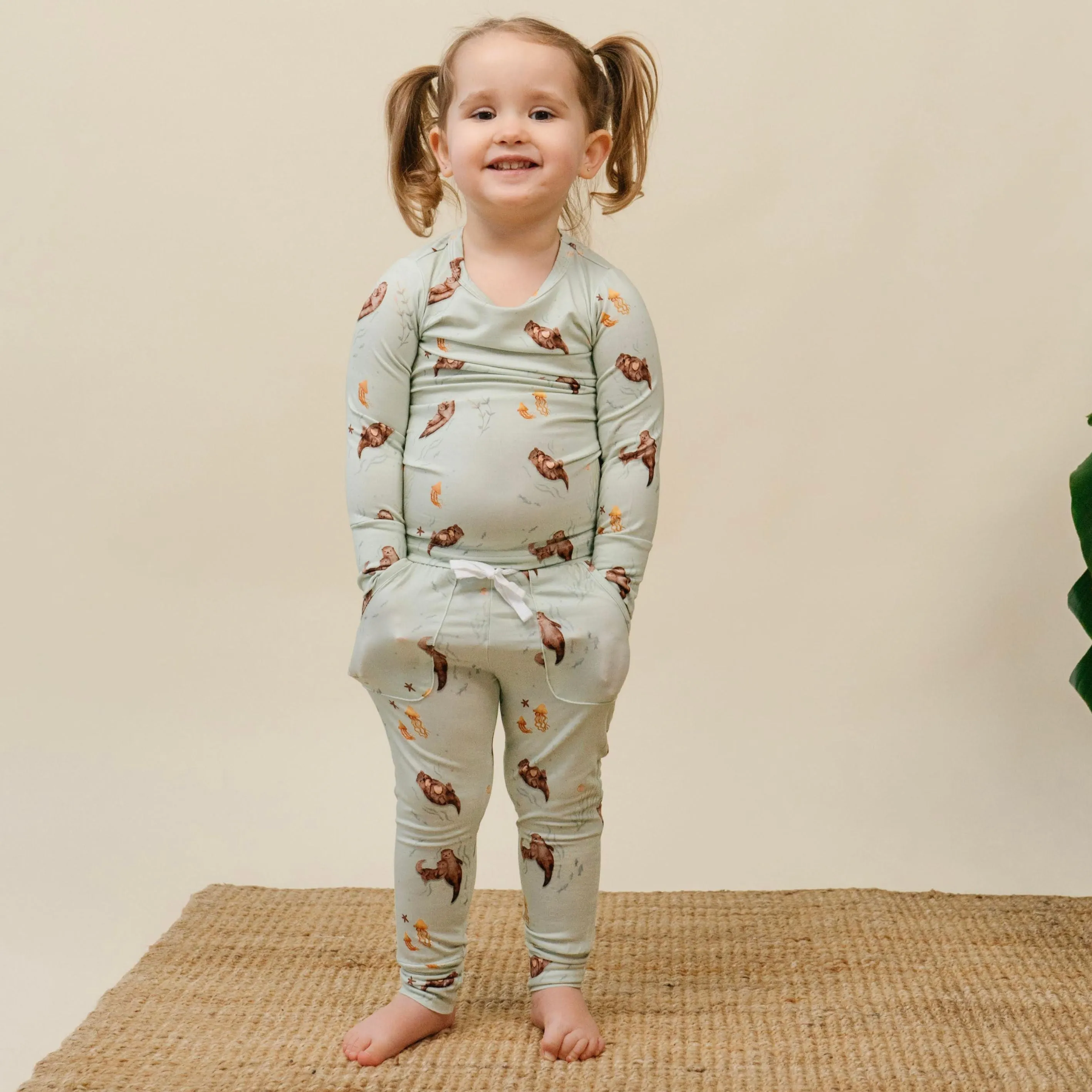Long Sleeve PJ Set - Otters