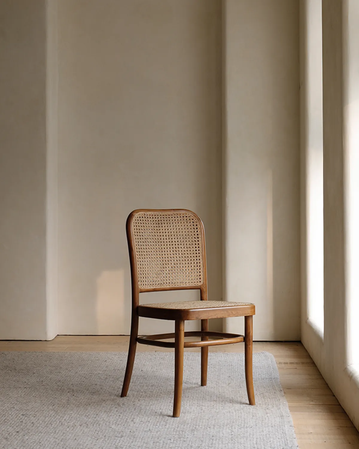 NO.811 Chair