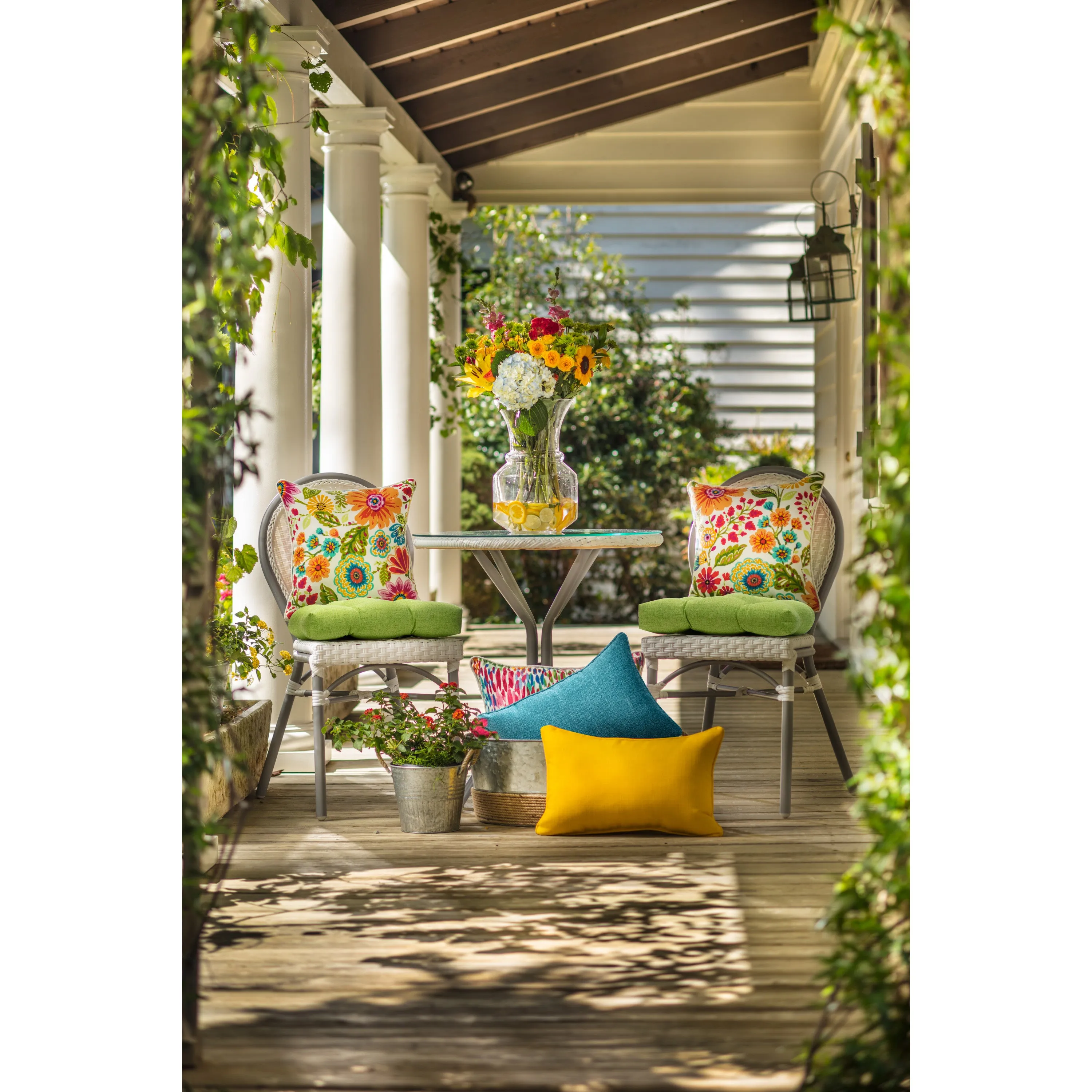 Outdoor/Indoor Fresco Solids Yellow Rectangular Throw Pillow (Set of 2)