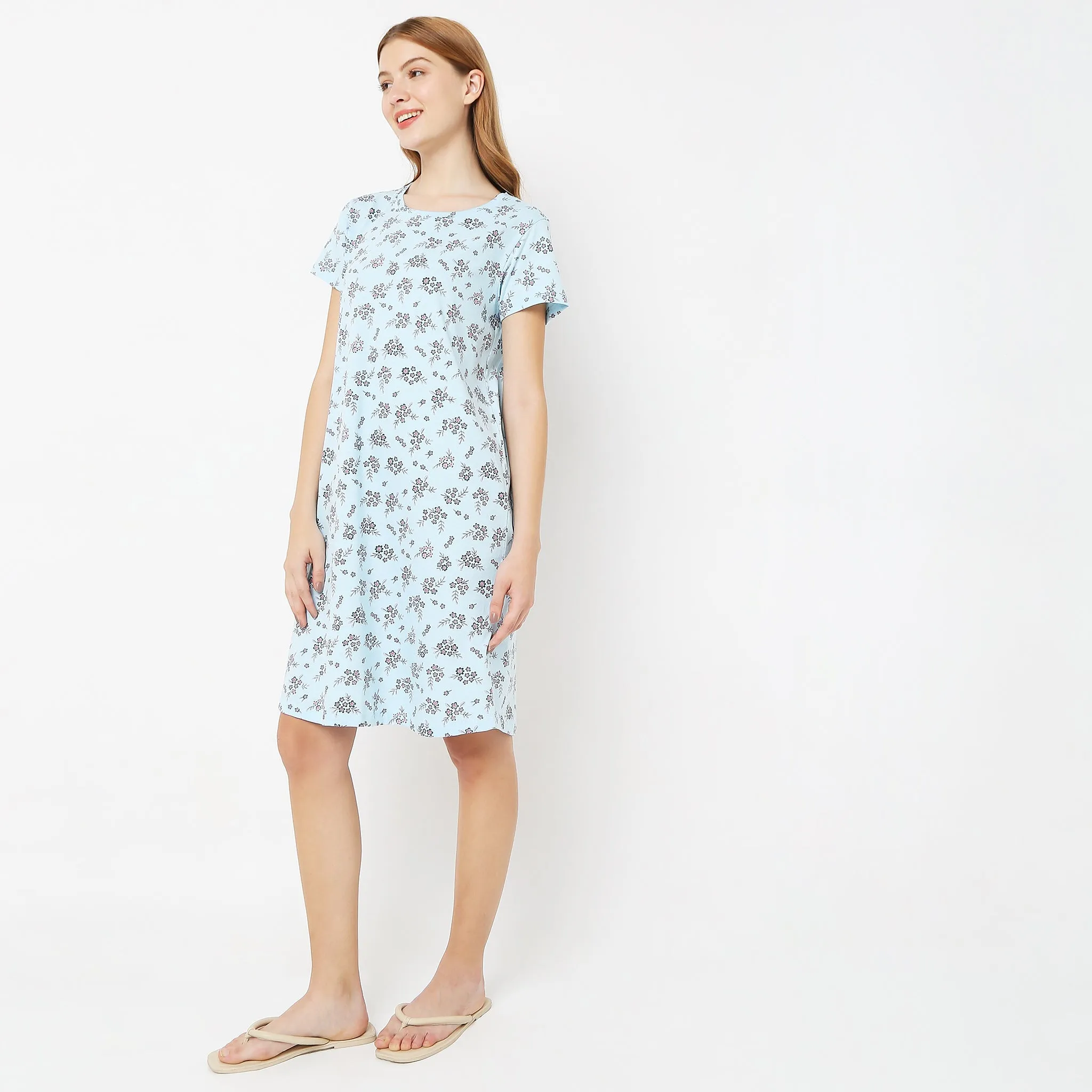 Regular Fit Floral Short Gown