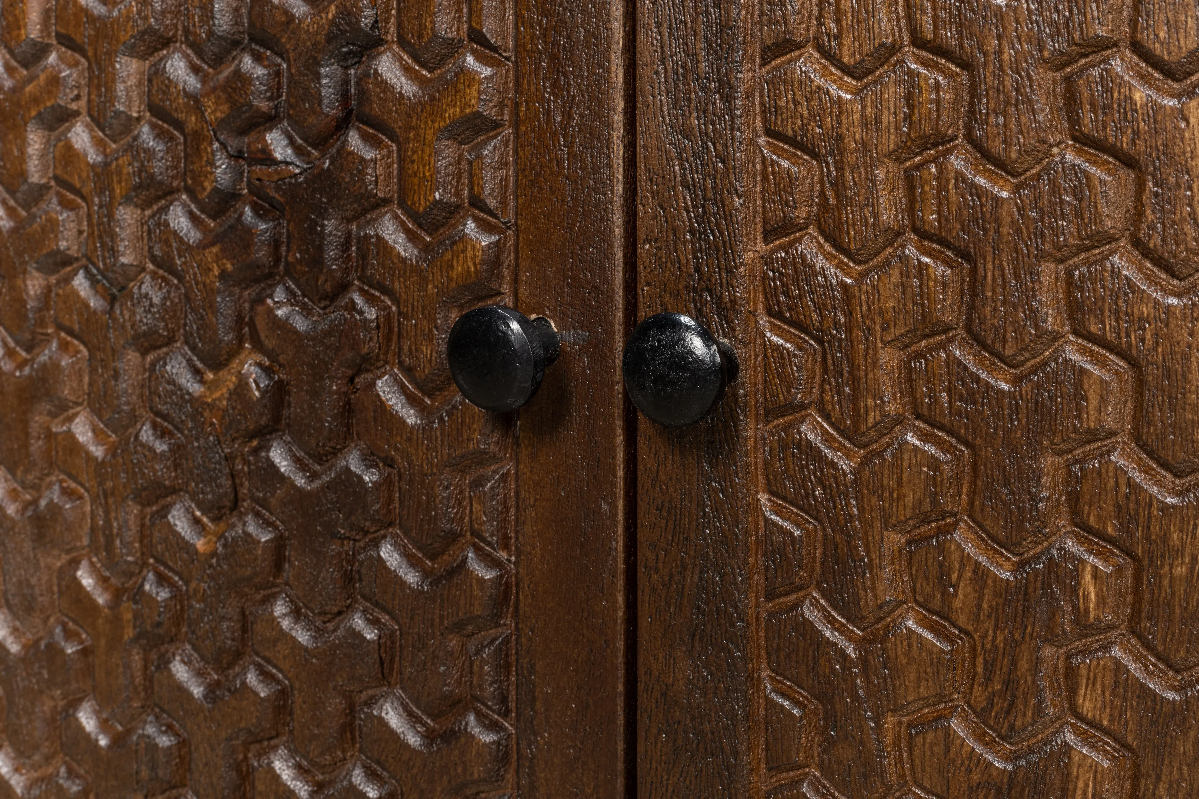 Sarreid - Battle Chainmail 4 Door Sideboard - Brown - Vintage