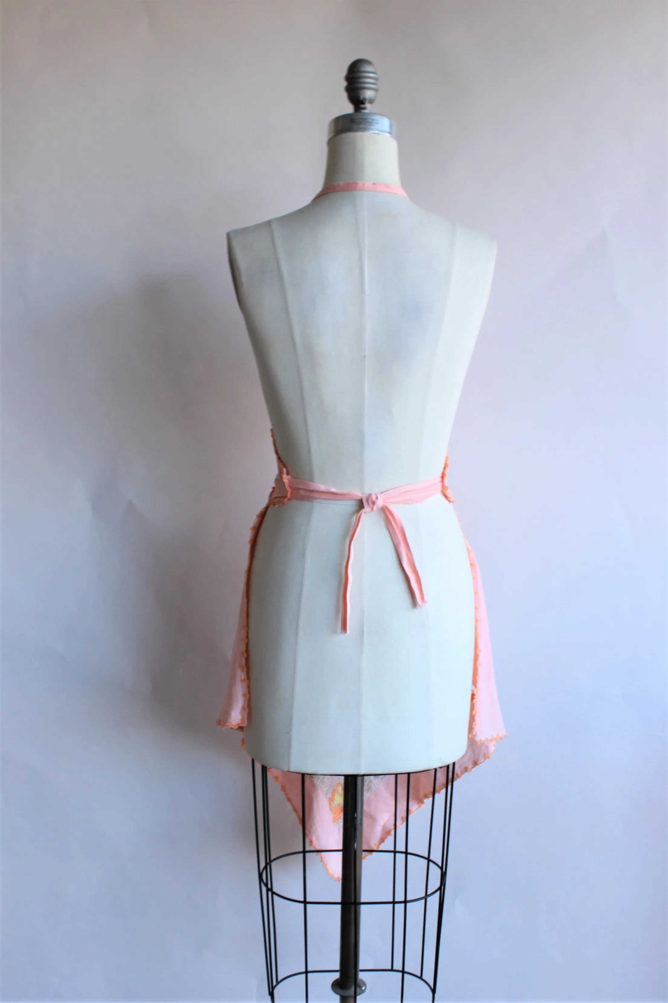 Vintage 1970s Peach Pinafore Apron