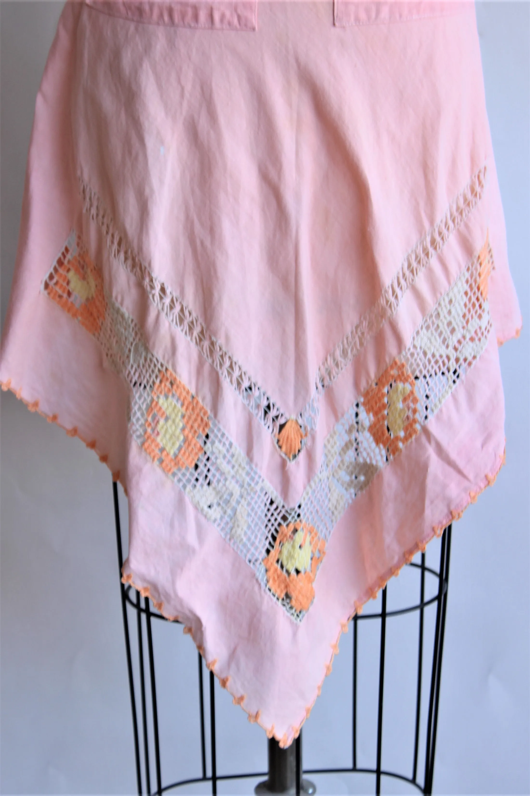 Vintage 1970s Peach Pinafore Apron