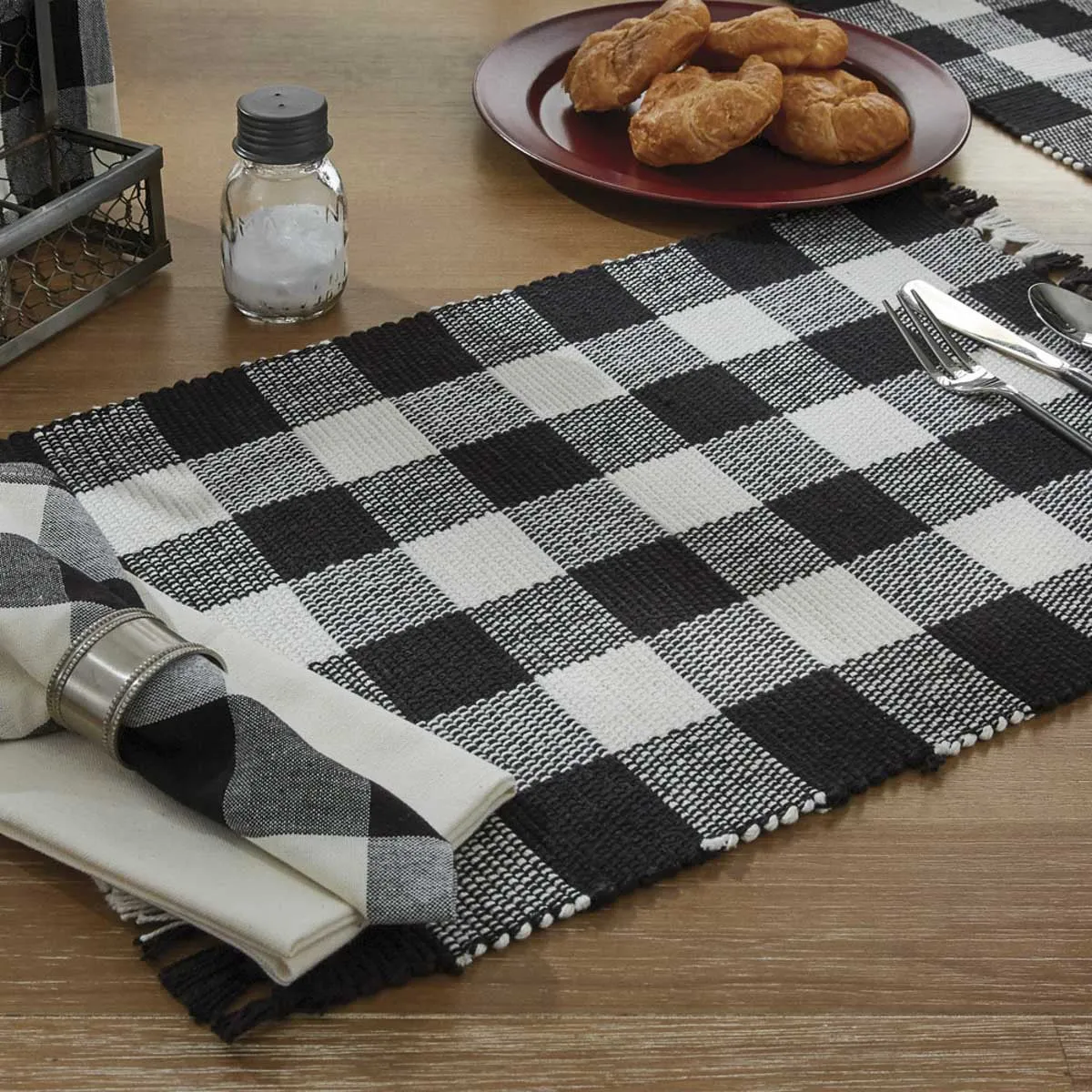 Wicklow Check Black & Cream Yarn Placemat