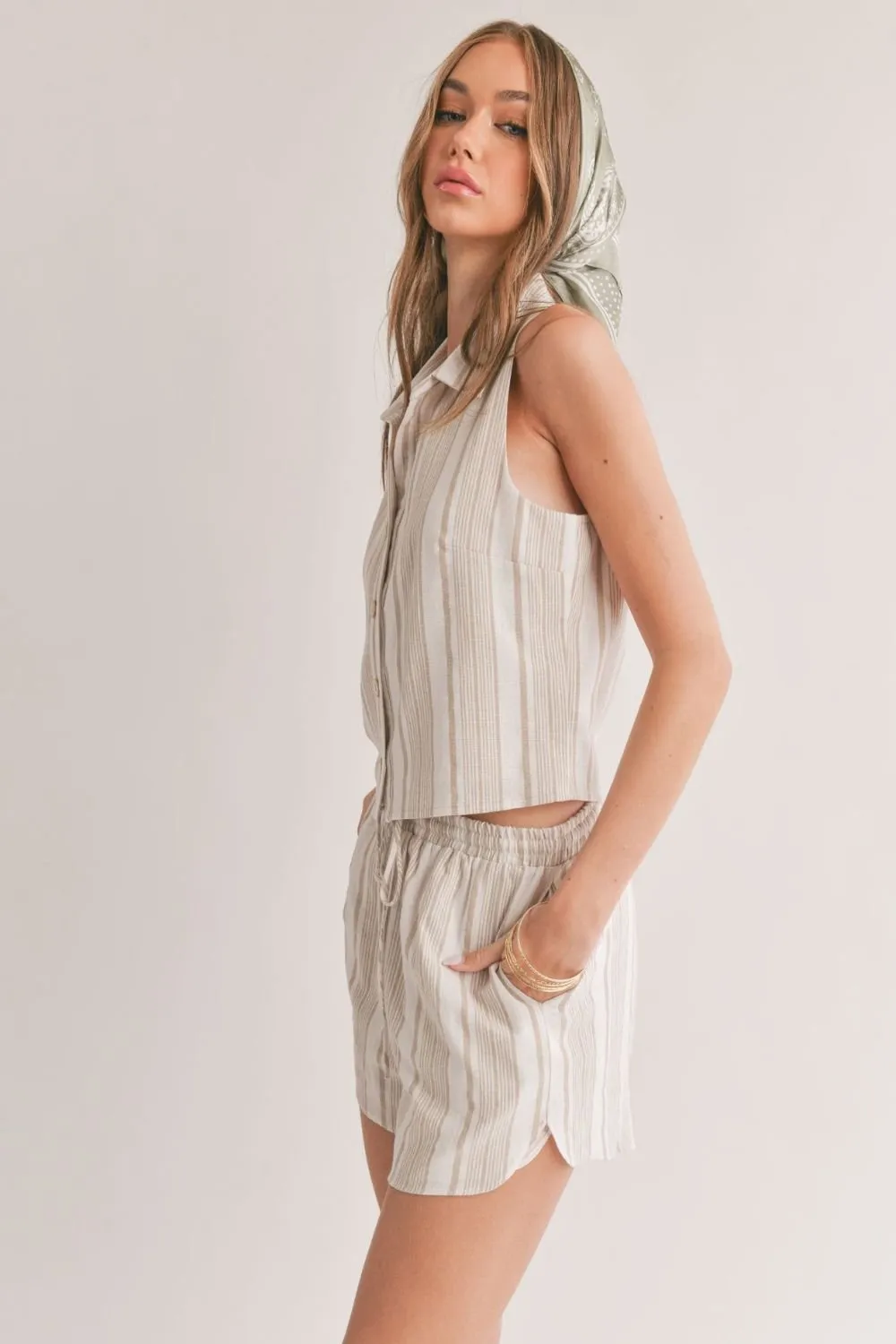 Women's Linen Blend Striped Dolphin Shorts | Ivory Taupe